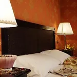 Hotell Dori 3*