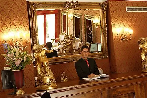 Hotel Dori